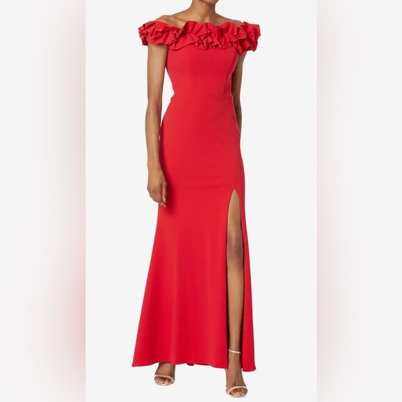*NWT* Elegant Coral Off-Shoulder Gown - Picture 1 of 8